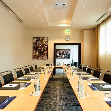 Radisson Blu Paris. Marne-la-vallee * Magny-le-Hongre