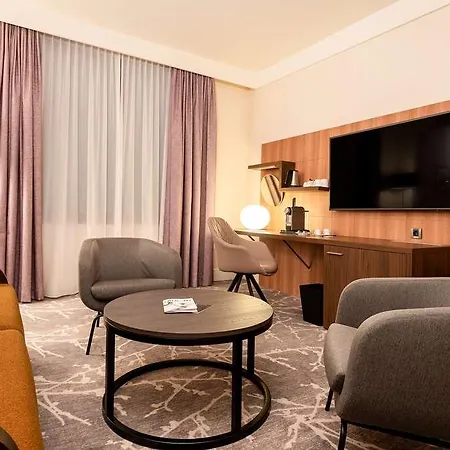 Hotel Radisson Blu Paris. Marne-la-vallee