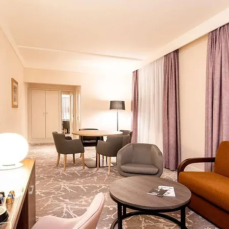 Radisson Blu Paris. Marne-la-vallee