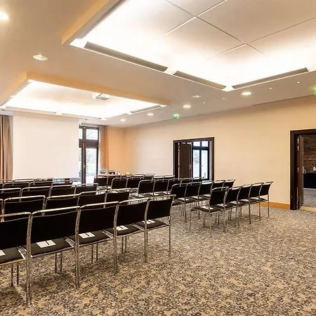Radisson Blu Paris. Marne-la-vallee * Magny-le-Hongre