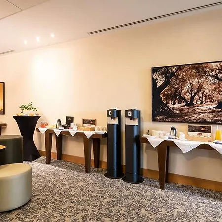 Hotel Radisson Blu Paris. Marne-la-vallee Magny-le-Hongre