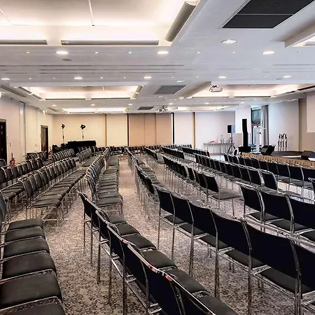 Radisson Blu Paris. Marne-la-vallee Hotel *
