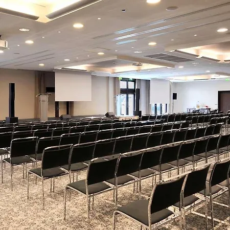 Hotel Radisson Blu Paris. Marne-la-vallee *